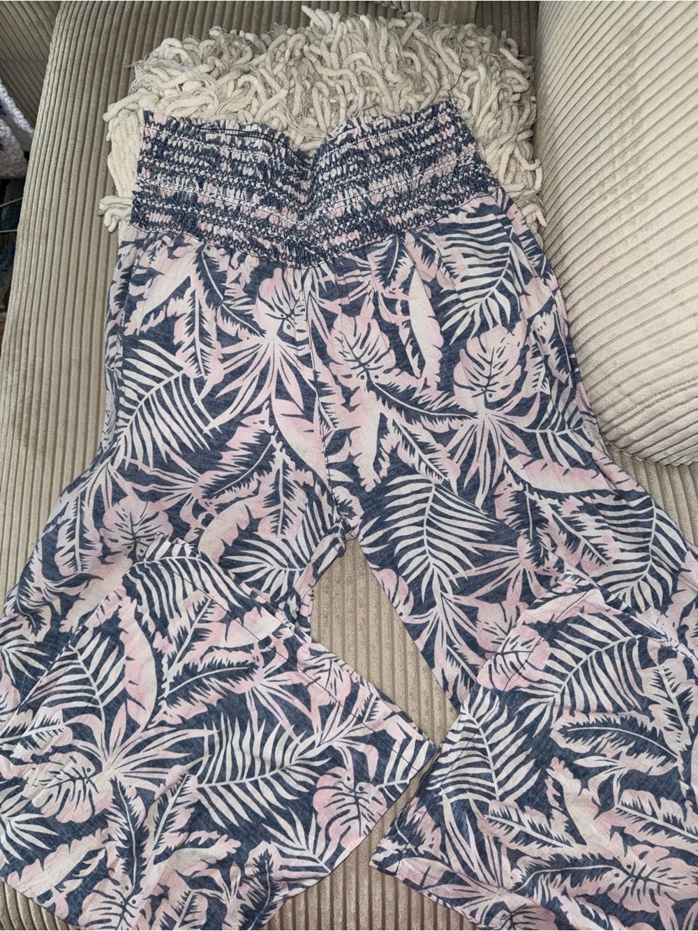 Women’s Pink & Navy Leaf-Print Smocked Waist Pants